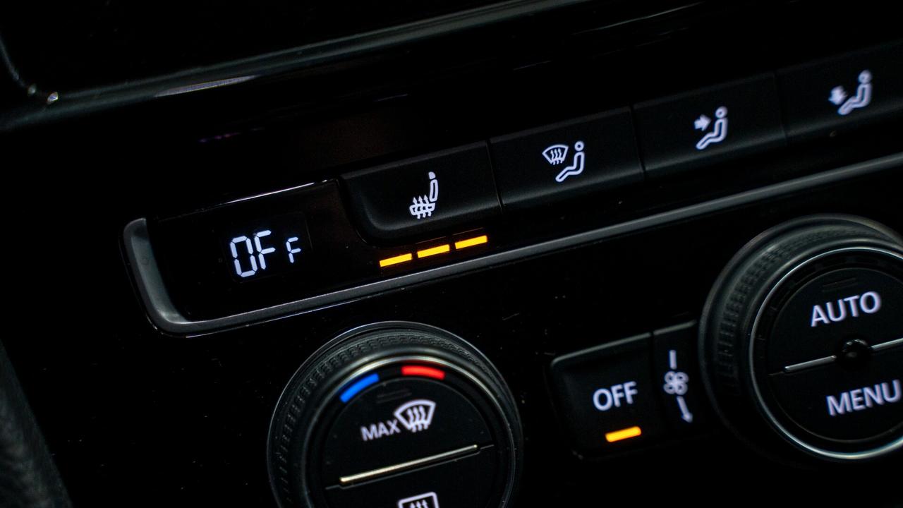 Volkswagen Golf GTI 7.5 PERFORMANCE 245CV DSG TETTO XENO NAVI FULL OPTIONAL