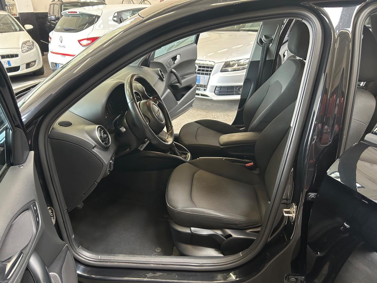 Audi A1 SPB 1.6 TDI 90cv Attraction