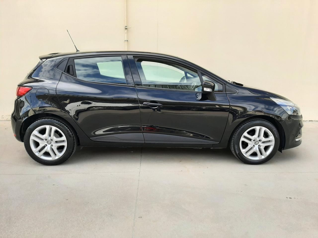 Renault Clio TCe 12V 75 CV 5p Generation