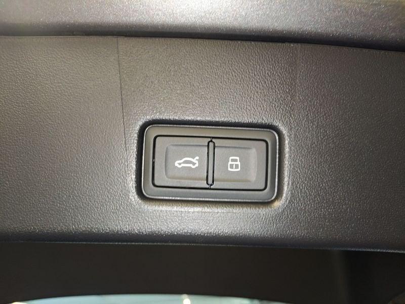 Audi Q4 e-tron Q4 SPB 55 e-tron quattro S line edition