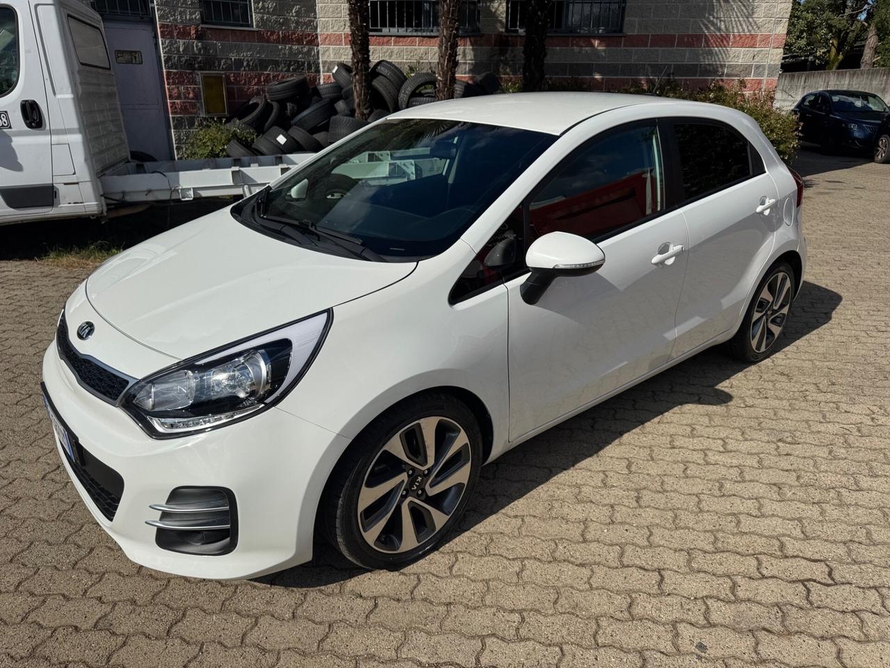 Kia Rio 1.4 CRDi 5p. Cool neopatentati euro 6