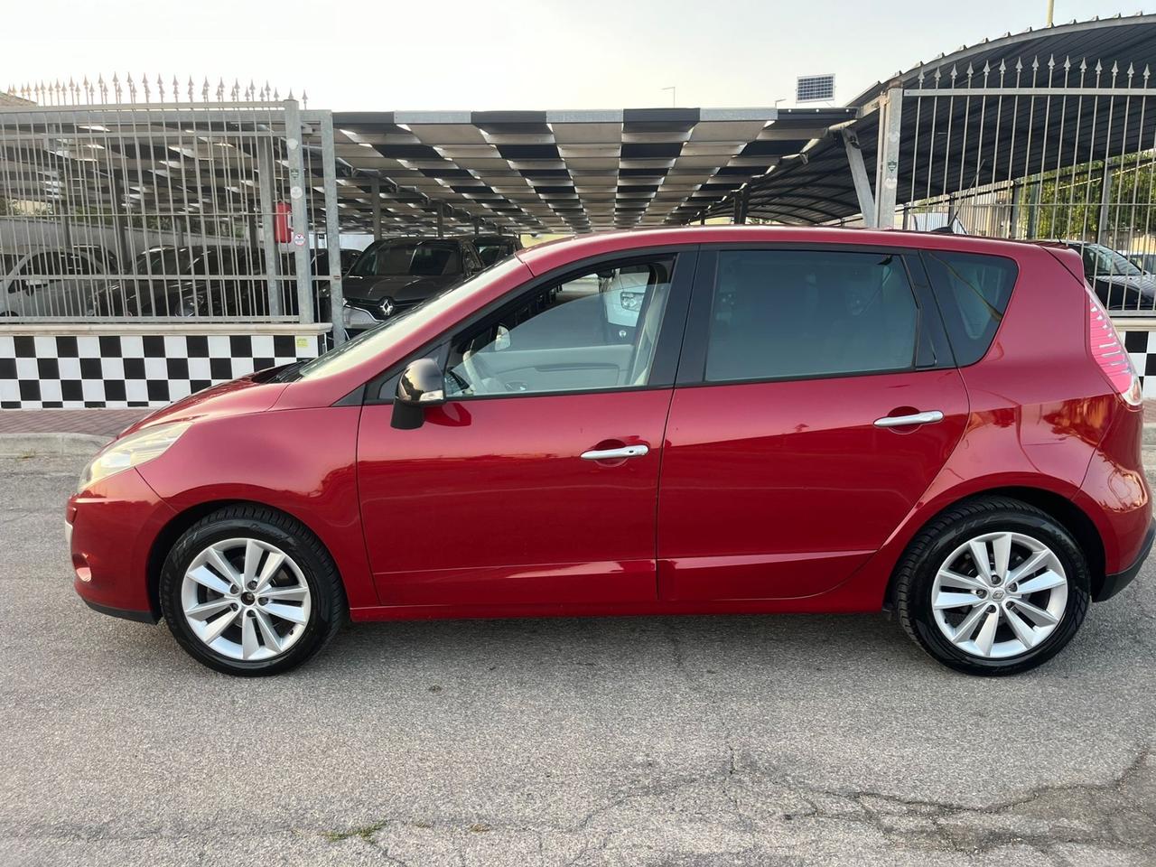 Renault Scénic X-Mod 1.5 dCi Luxe Unipro 2011