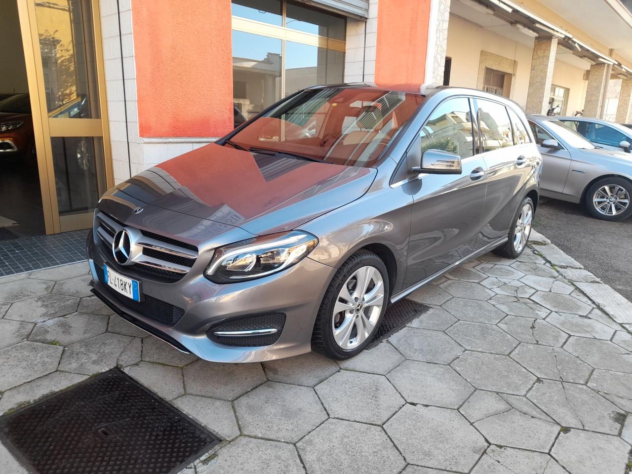 MERCEDES B 180 D SPORT LED/NAVI