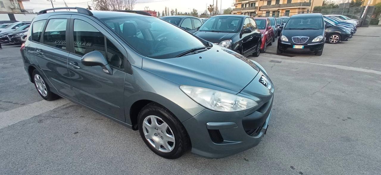 Peugeot 308 1.6 HDi 93CV