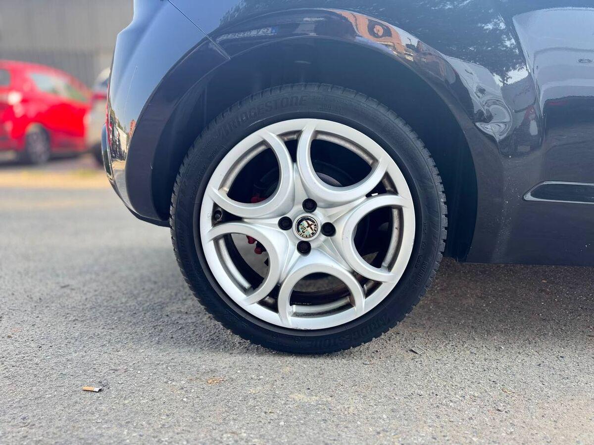 Alfa Romeo MiTo 1.6 jtdm Distinctive sport pack 120cv