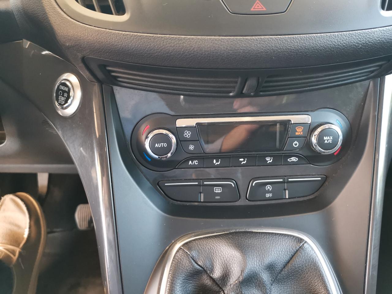 Ford Kuga 2.0 TDCI 150 CV S&S 2WD Titanium