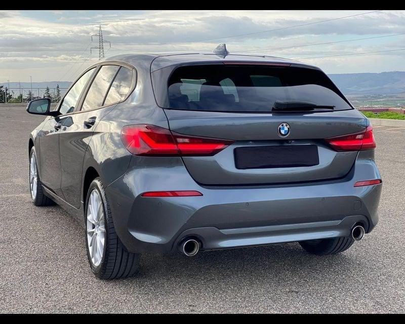 BMW Serie 1 F40 118d Business Advantage auto