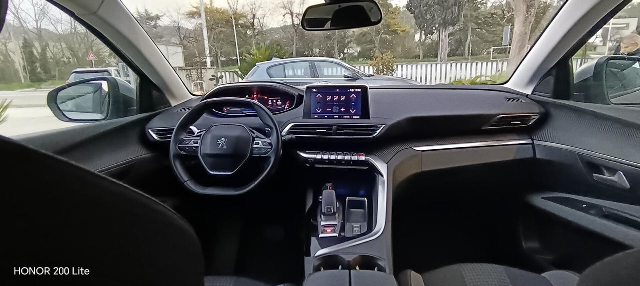 Peugeot 3008 1.5 bluehd Acti Pack 130cv eat8 ProMM