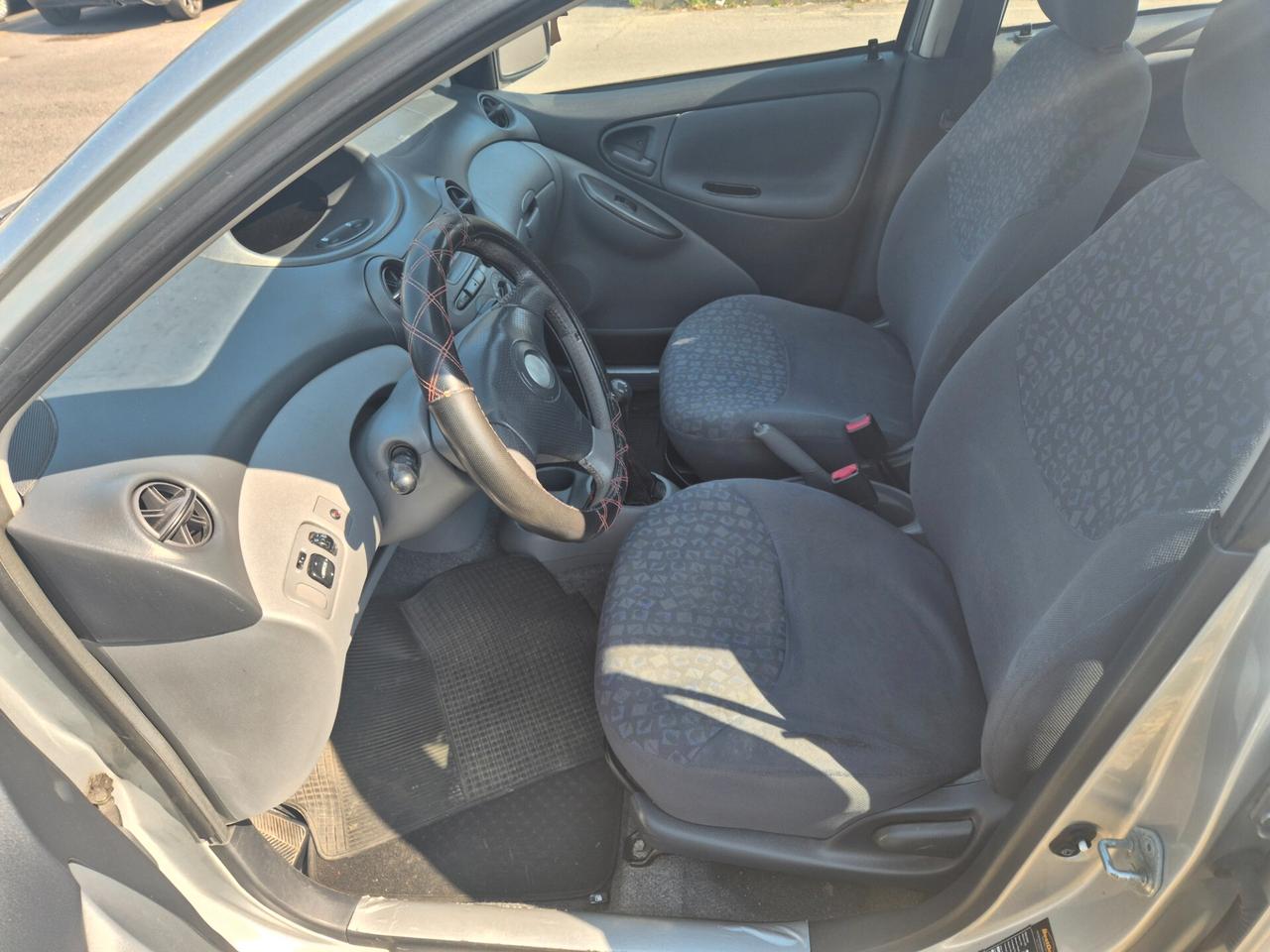 Toyota Yaris 1.3i 16V cat 5 porte UNICO PROPRIETARIO