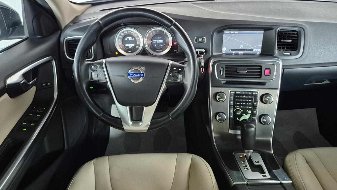 Volvo V60 D2 1.6 Powershift Summum