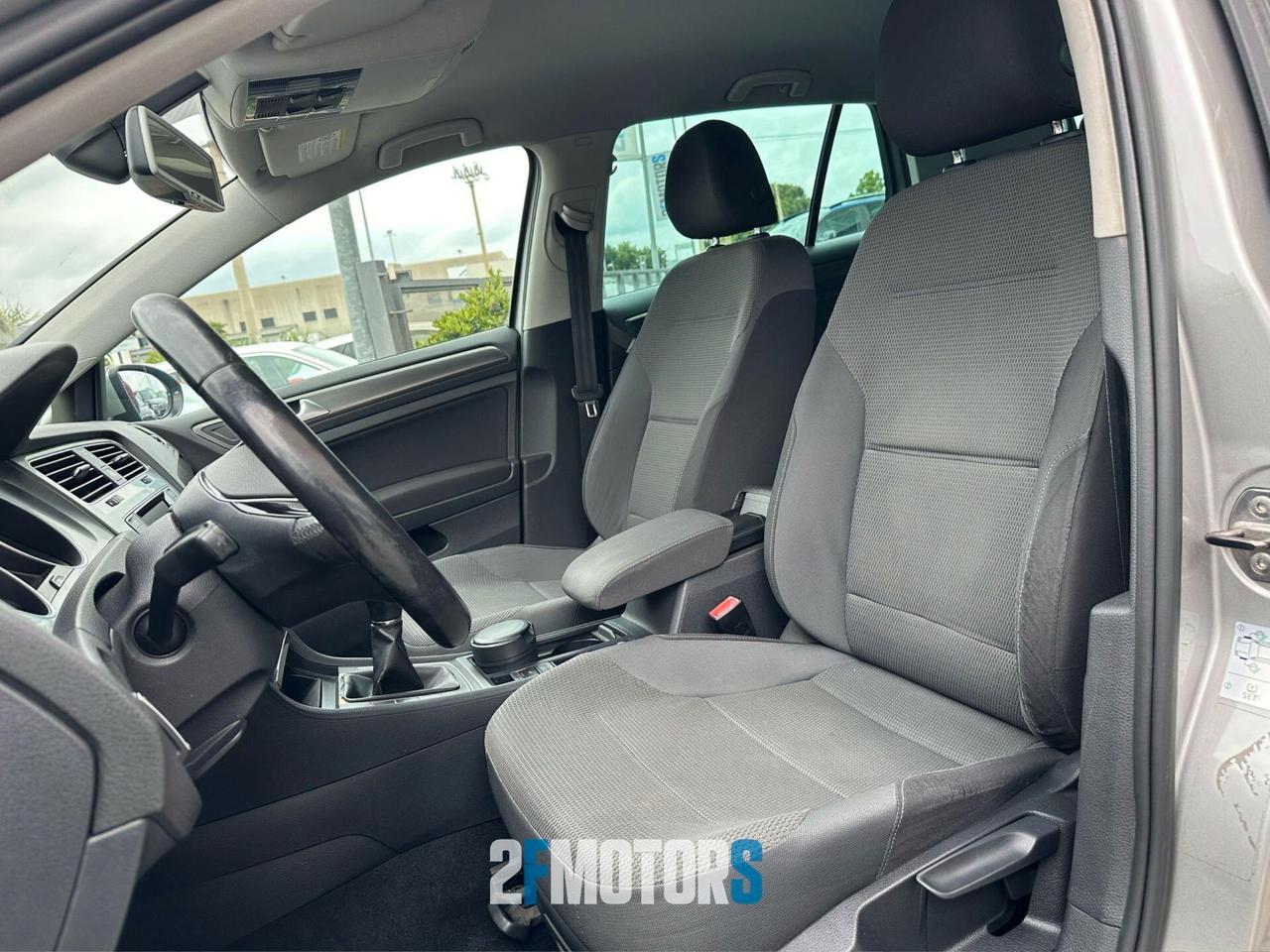 Volkswagen Golf 1.6 TDI DPF 5p. Highline