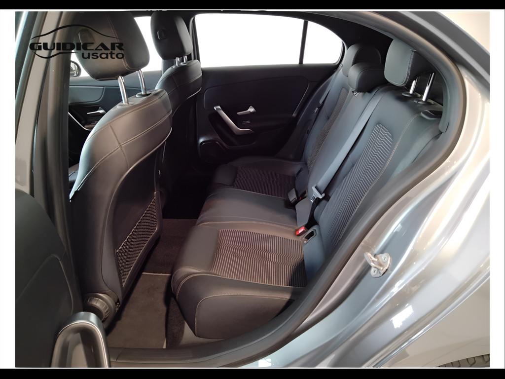 Mercedes-Benz Classe A - W177 2018 - A 180 d Sport auto