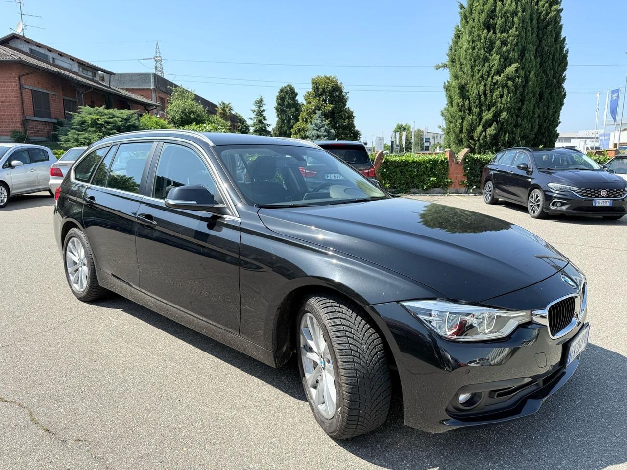 BMW 318d 150cv Business Advantage 2019