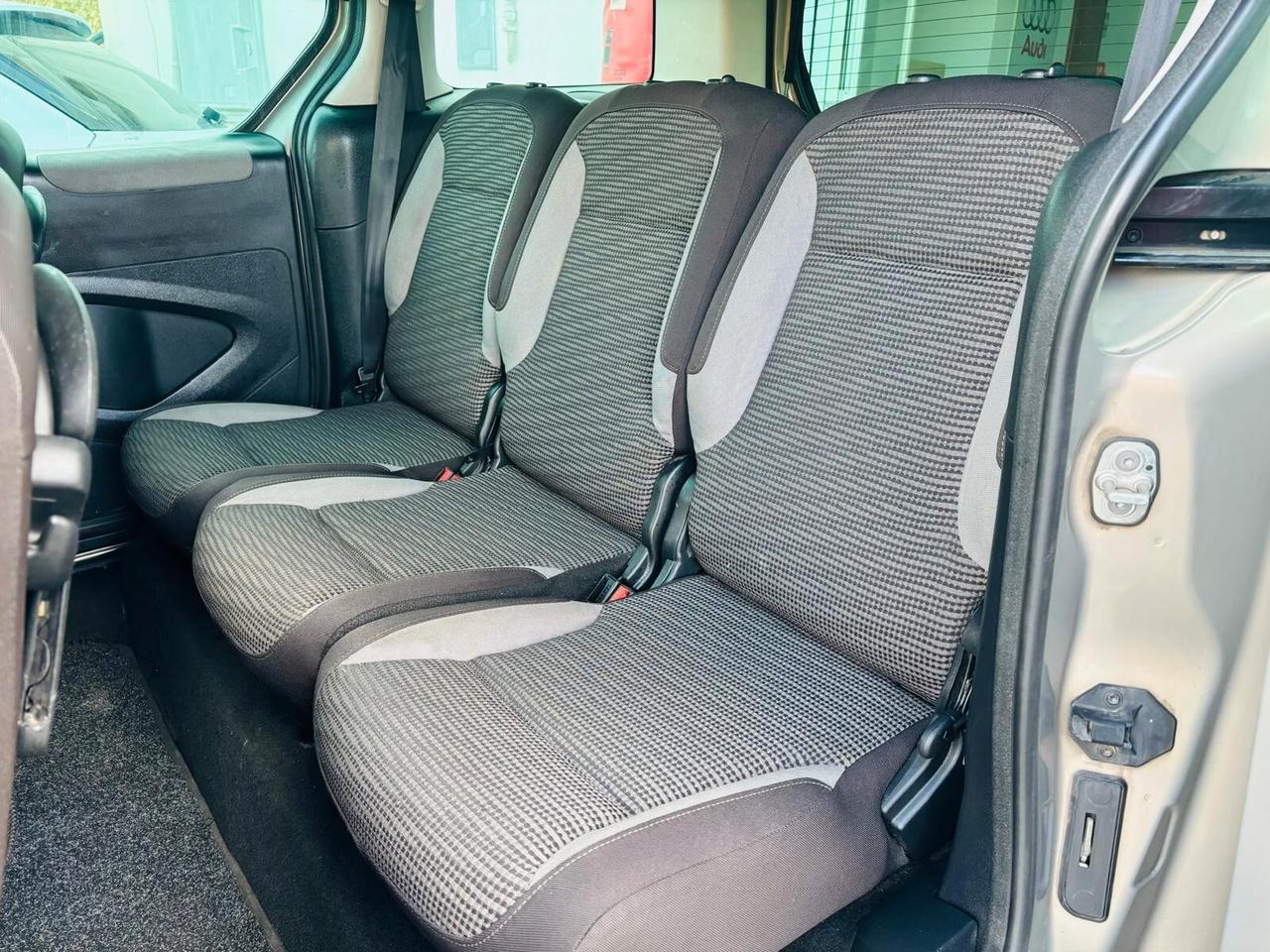 Peugeot Partner Tepee Mix 1.6 HDi 110CV FAP Premium