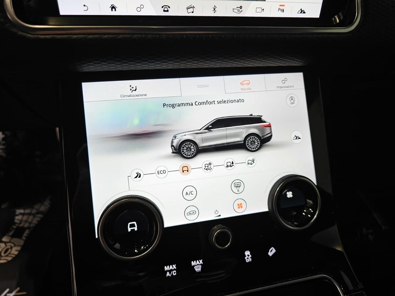 Range Rover Velar 2.0D 180 CV R-Dynamic