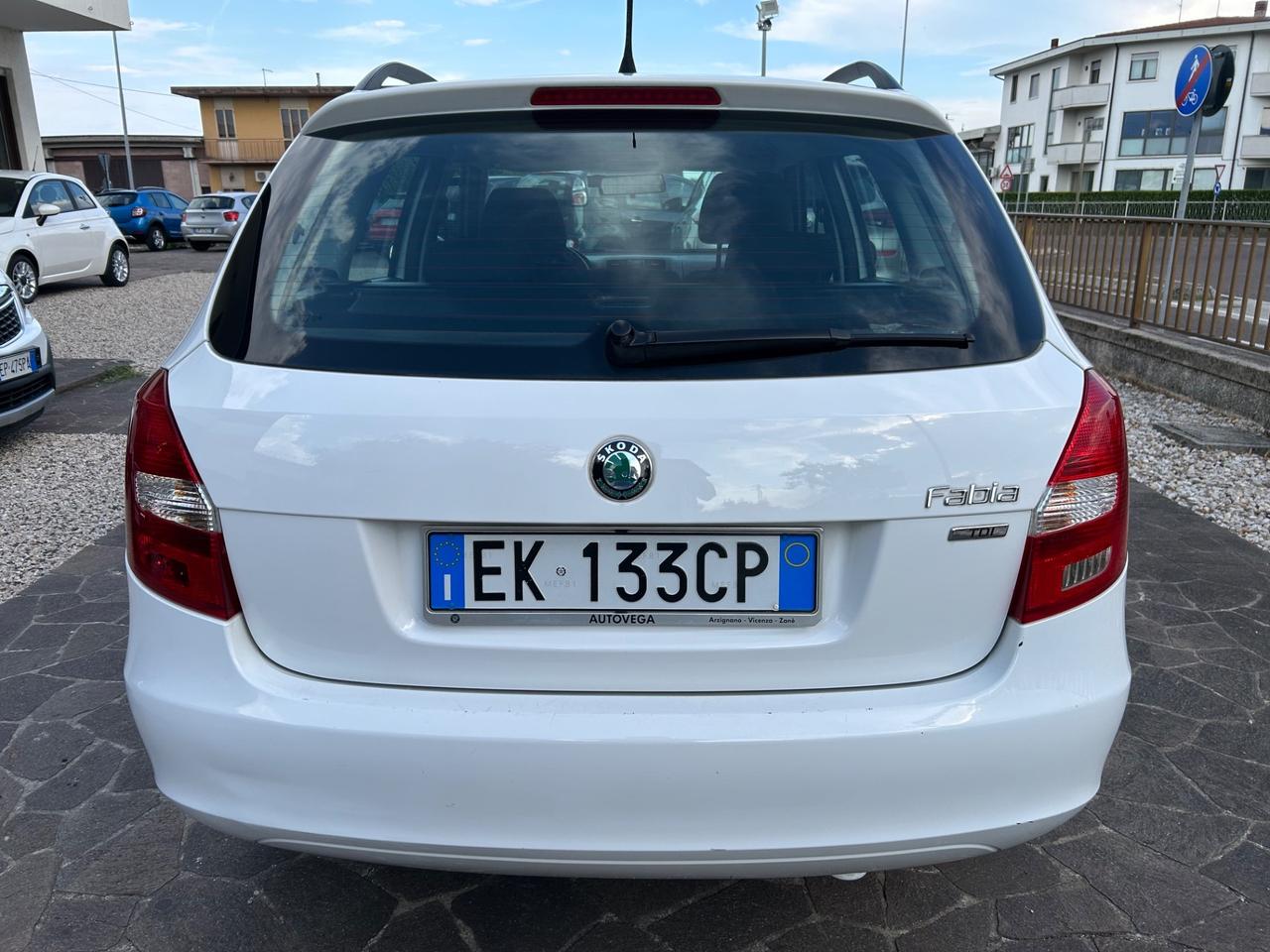 Skoda Fabia - 2011 1.6 TDI CR 75CV