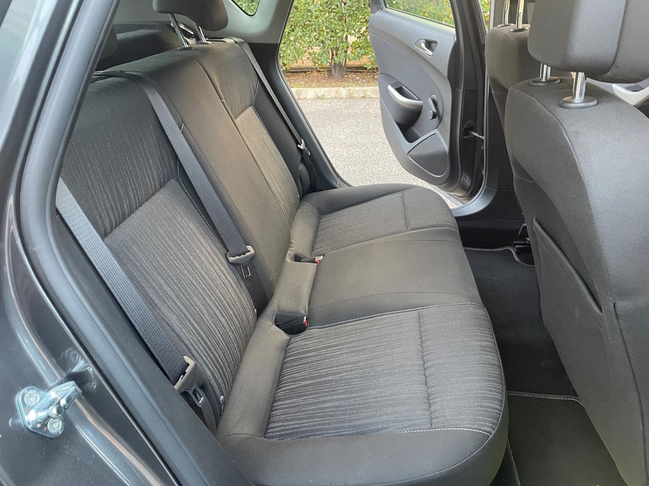 Opel Astra 1.7 CDTI 110CV 5 porte