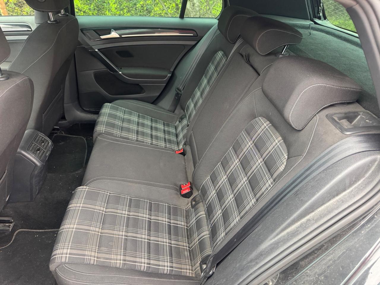 Volkswagen Golf 2.0 TDI DSG 5p. Highline BlueMotion Technology