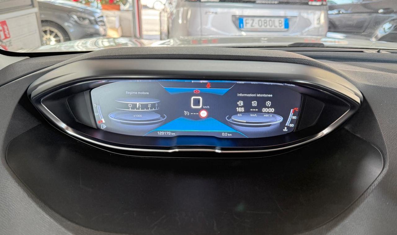 Peugeot 3008 BlueHDi 130cv S&S Business 2020