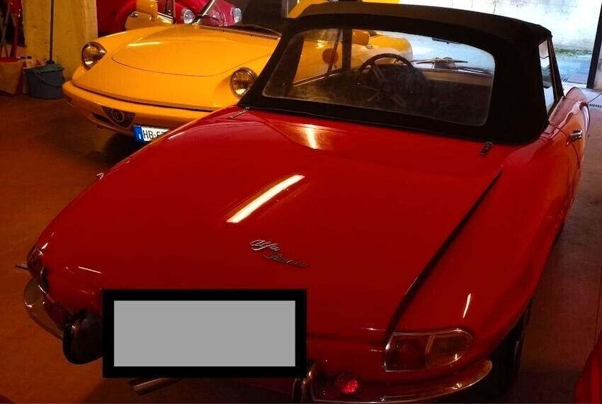 Alfa Romeo Spider 1600 OSSO DI SEPPIA