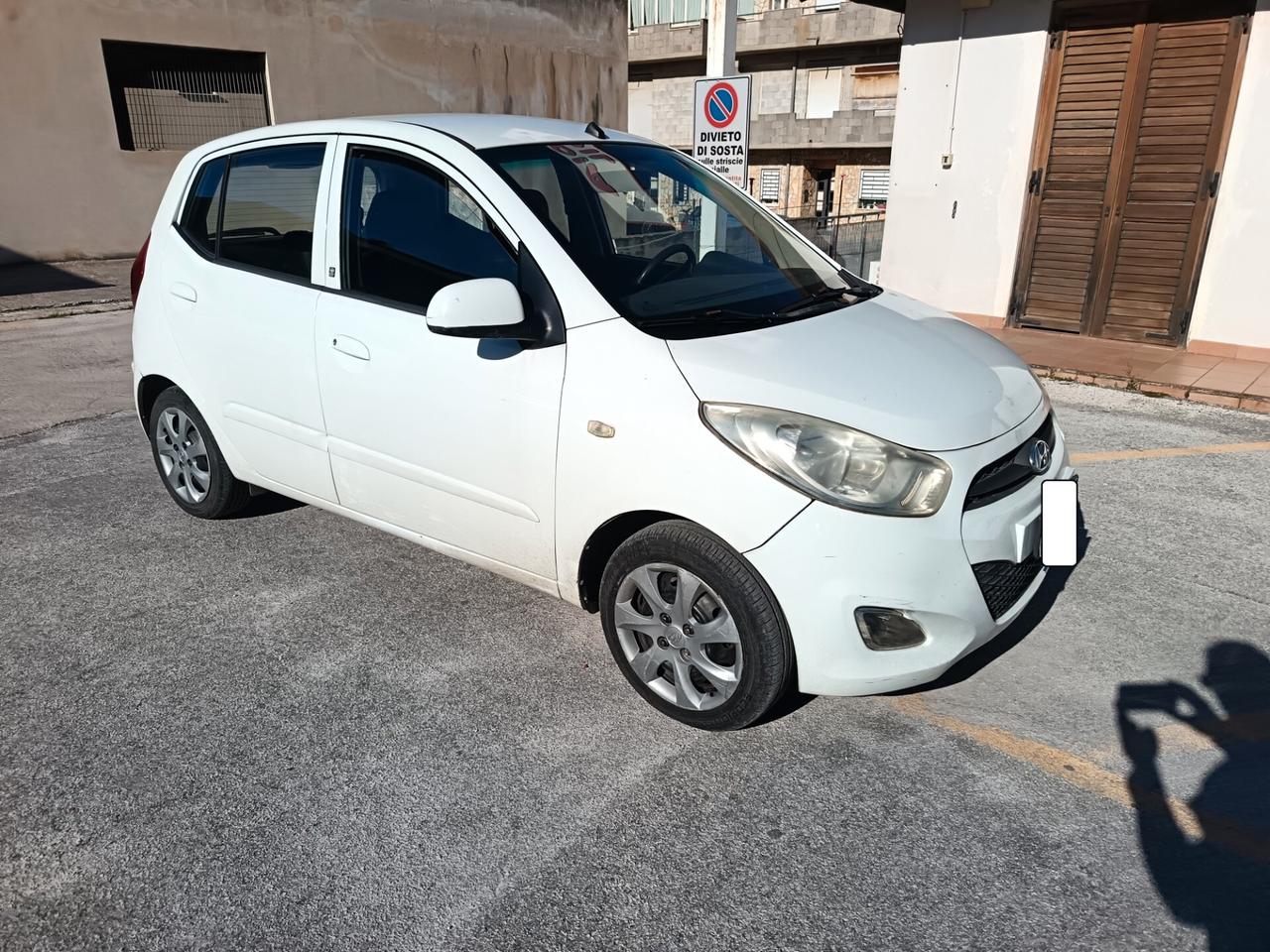 Hyundai i10 - 1.1 GPL Classic Plus SCAD. GPL 2033 OK NEOPATENTATI