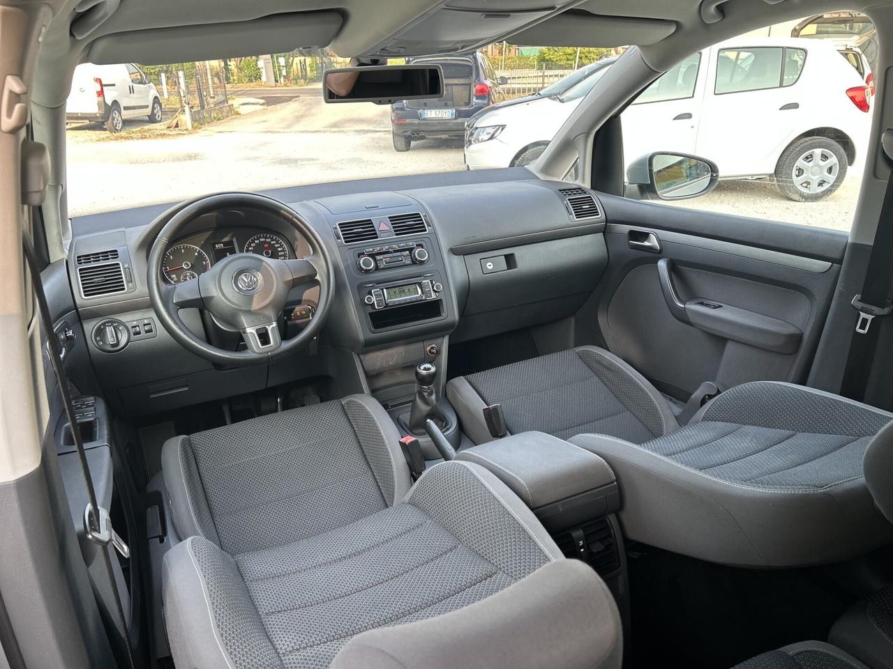 VOLKSWAGEN TOURAN 1.6 TDI 105CV 7 POSTI OK NEOP.