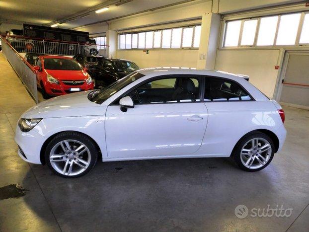 AUDI A1 1.6 TDI S tronic S line edition