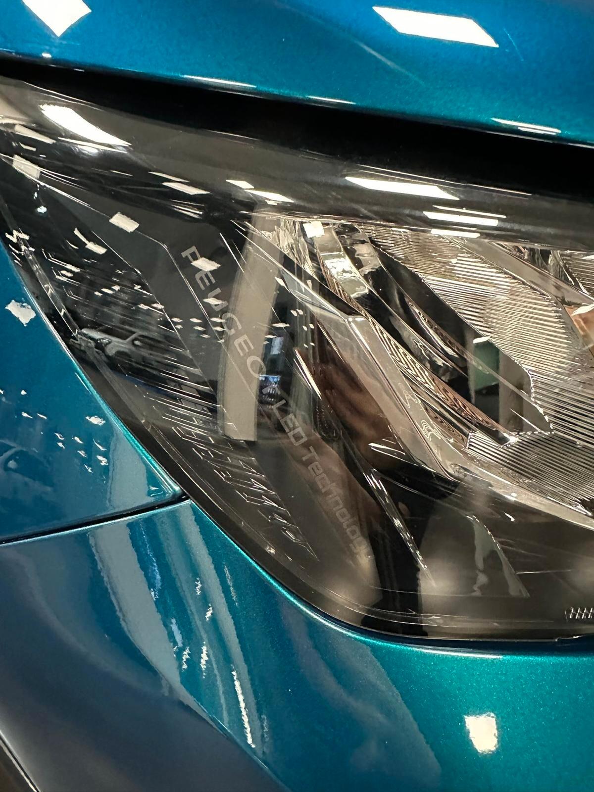 Peugeot 2008 PureTech 100 S&S Allure