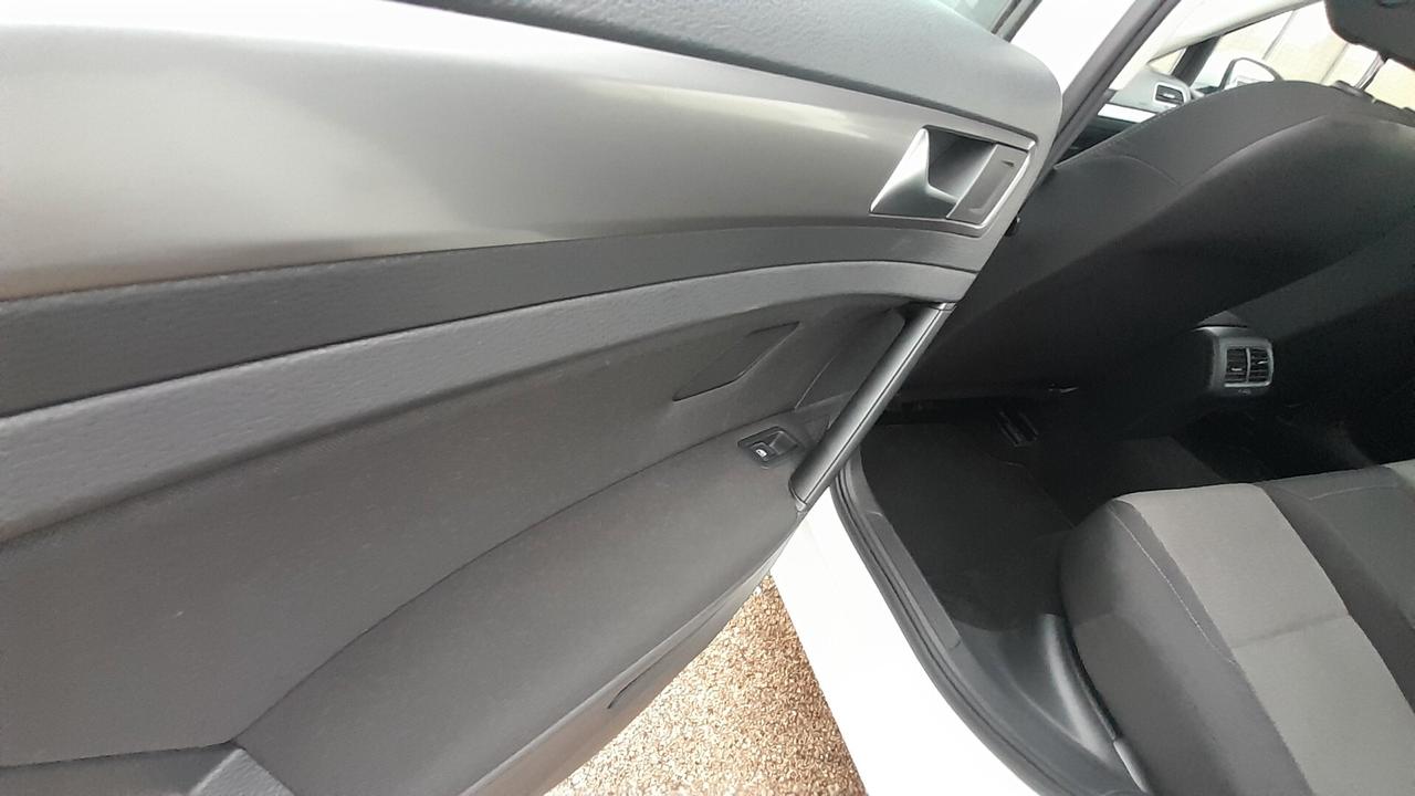 Volkswagen Golf 1.6 TDI 90 CV 5p. Trendline BlueMotion Technology