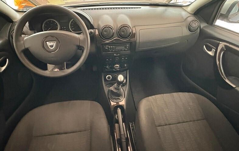 DACIA DUSTER 4x4 Diesel 1.5 CV 110 Km 119.574 PER NEOPATENTATI con 12 mesi di garanzia