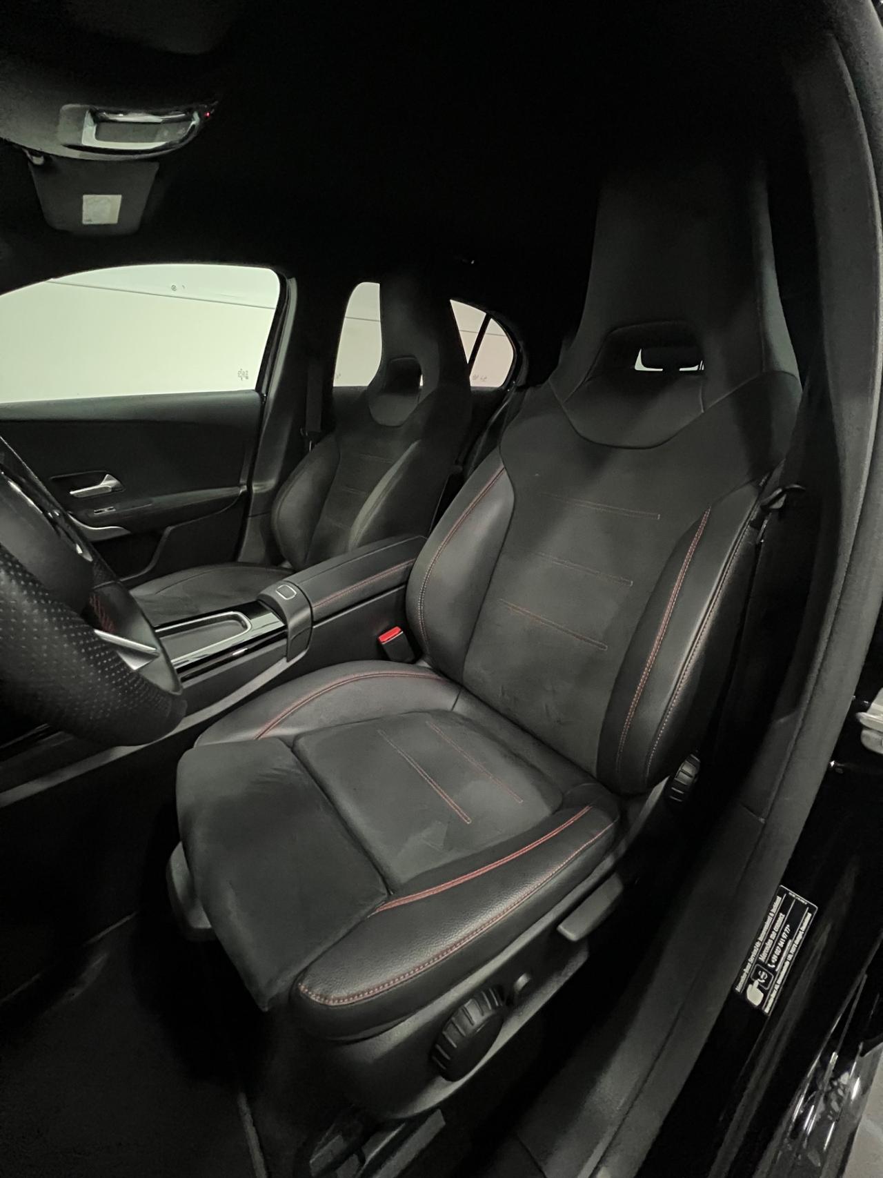 Mercedes Benz A200d Aut. AMG Line Premium 150 cv