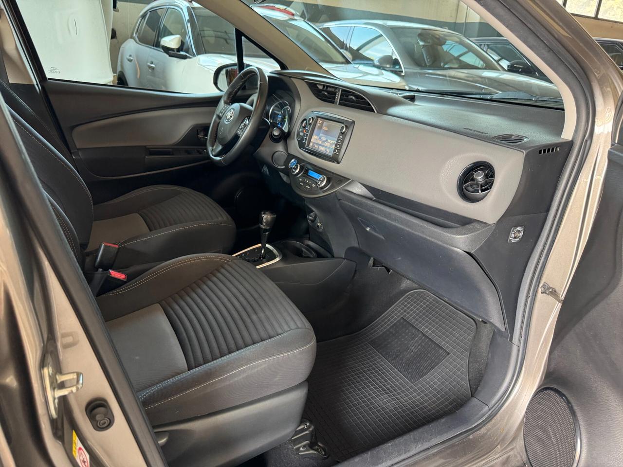 Toyota Yaris 1.5 Hybrid 5 porte Active