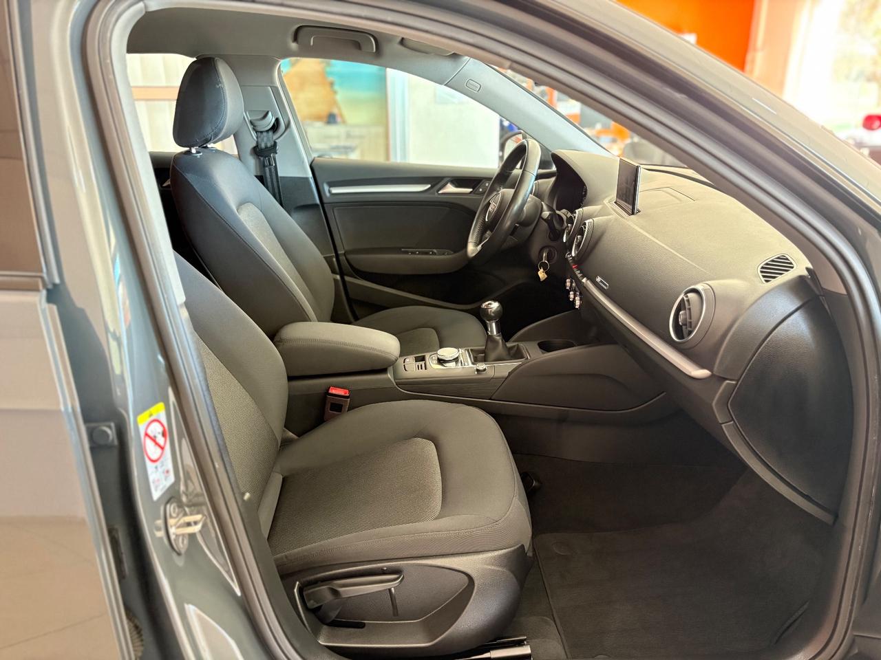 Audi A3 SPB 30 TFSI s line matrix navi virtual permute finanziamenti