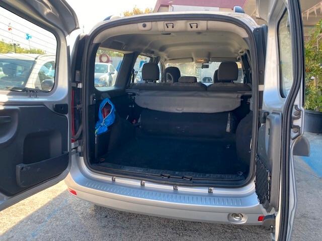 Dacia Logan MCV 1.6 90CV 5 posti Lauréate