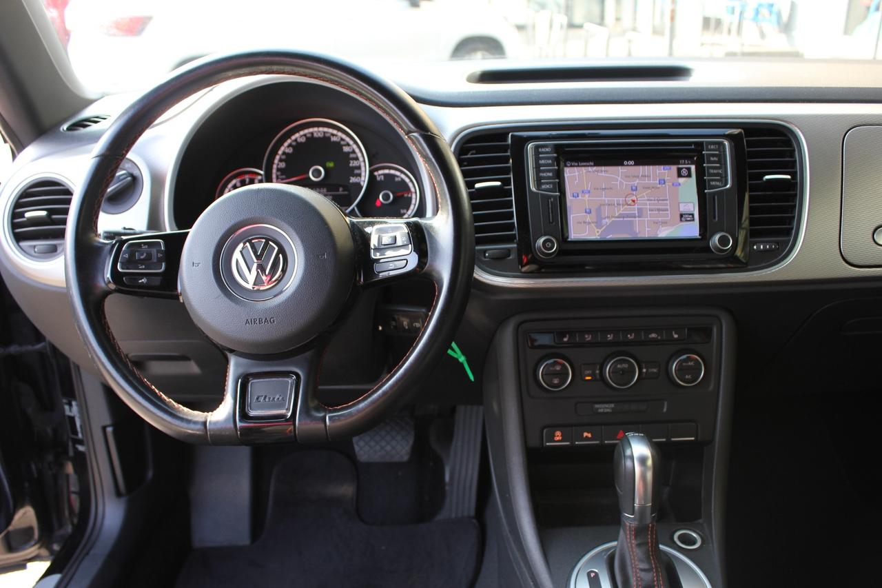 Volkswagen Maggiolino 1.2 TSI Club DSG NAVY FARI FULL LED
