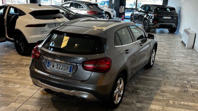 MERCEDES-BENZ GLA 180 Sport