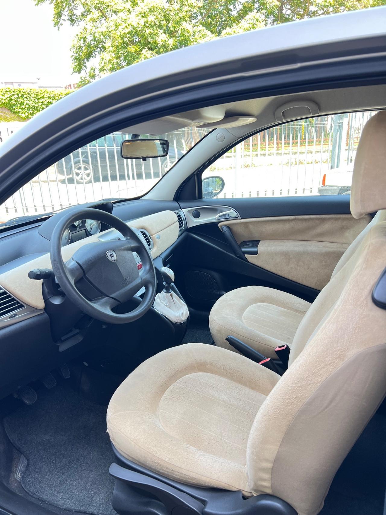 Lancia Ypsilon 1.2 b NEOPATENTATI OCCASIONE