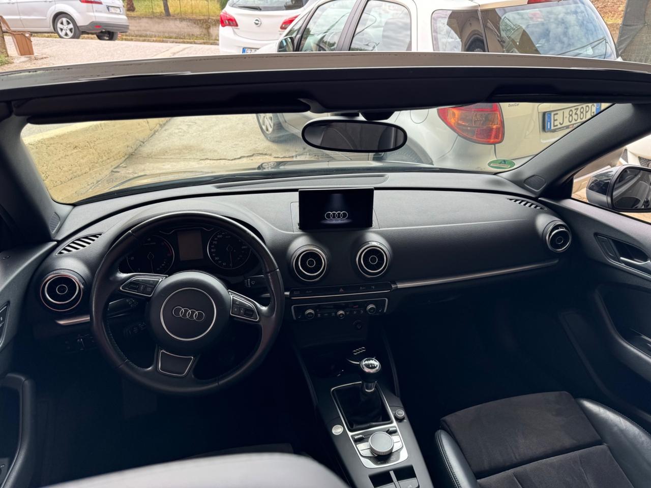 Audi A3 Cabrio 2.0 TDI clean diesel Attraction