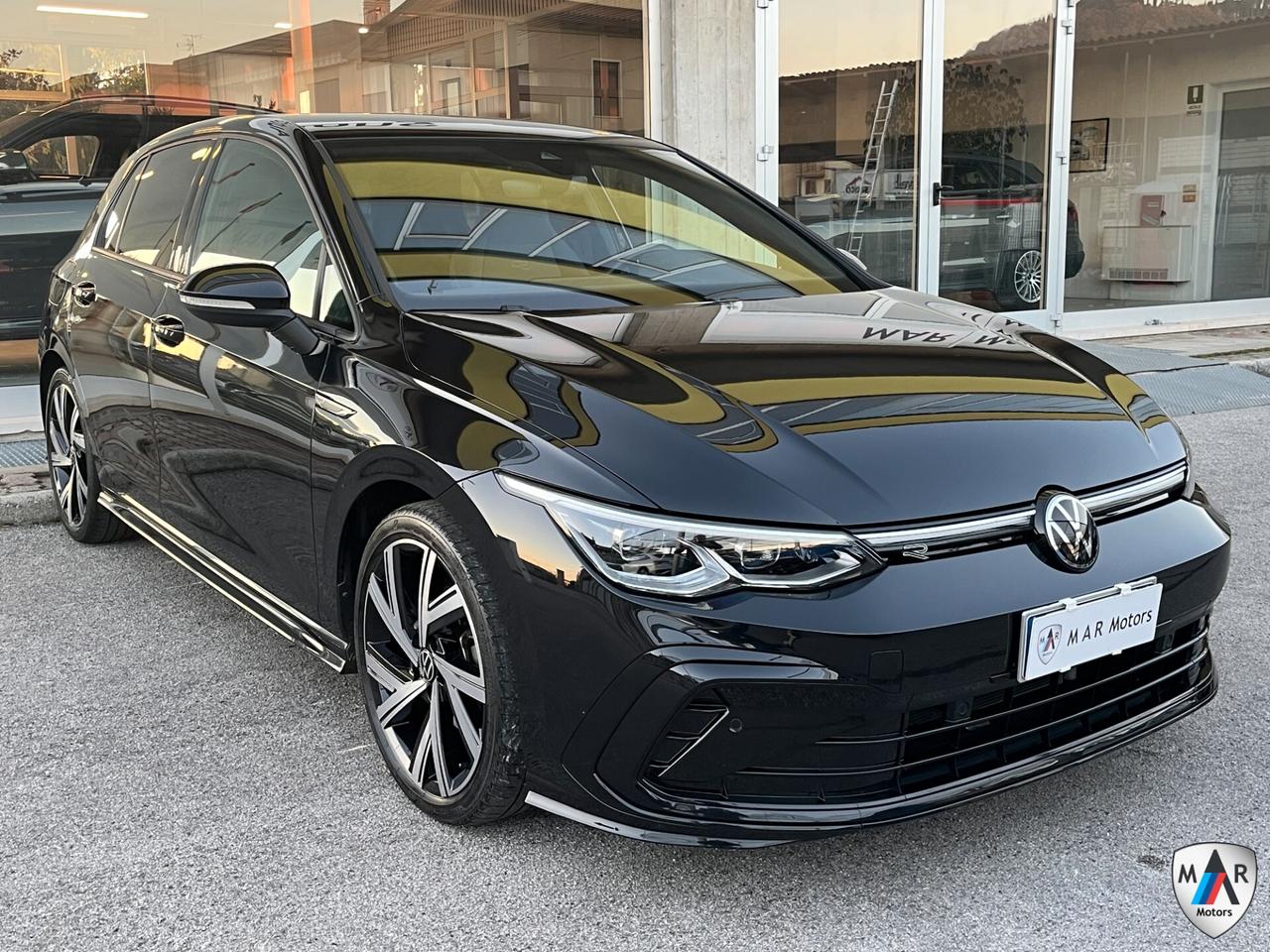 Volkswagen Golf 1.5 eTSI 150 CV EVO DSG R-Line