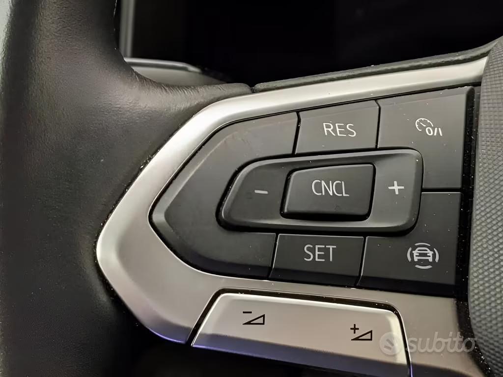 Volkswagen Polo 1.0 evo Life 80cv