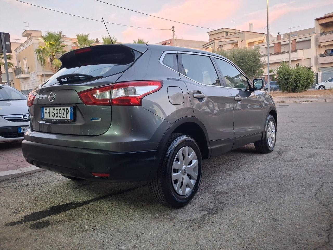 Nissan Qashqai 1.6 dCi 4WD Visia