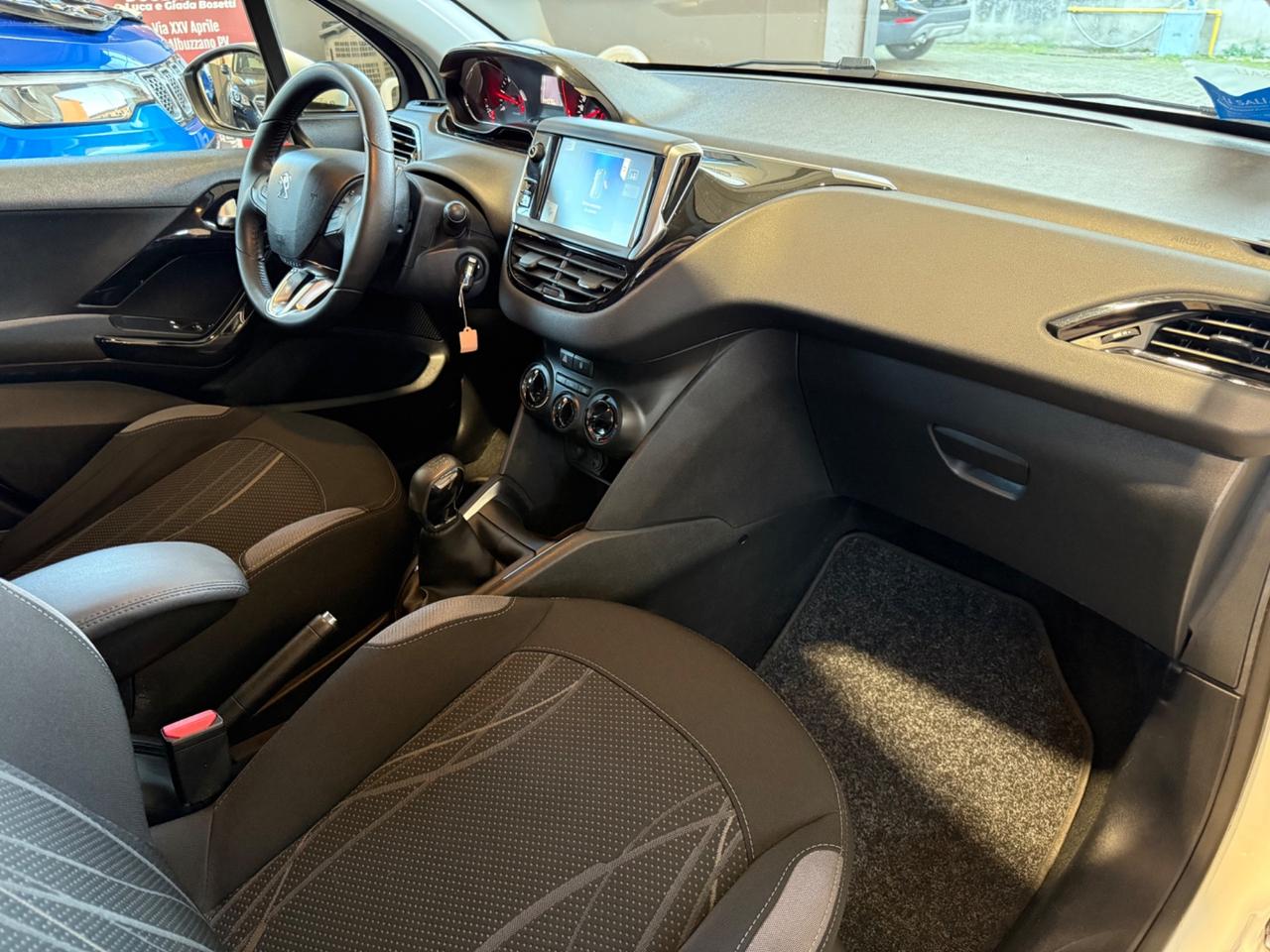 Peugeot 208 1.4 HDi 68 CV 5 porte Active UNICOPROP CINGHIA FATTA