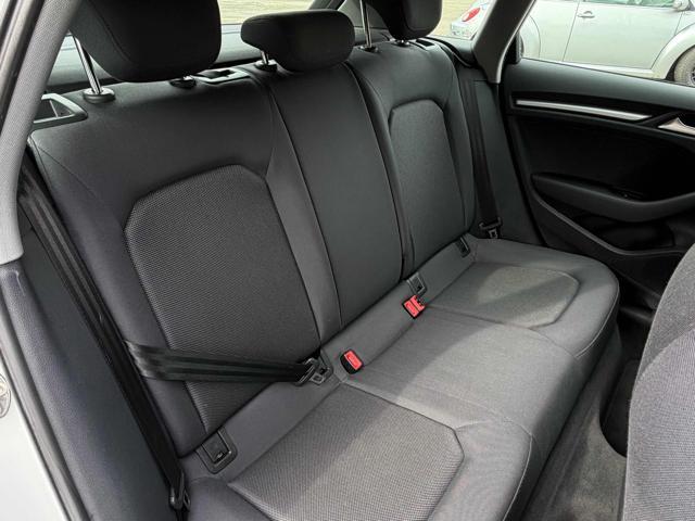 AUDI A3 SPB 1.6 TDI 116 CV Business