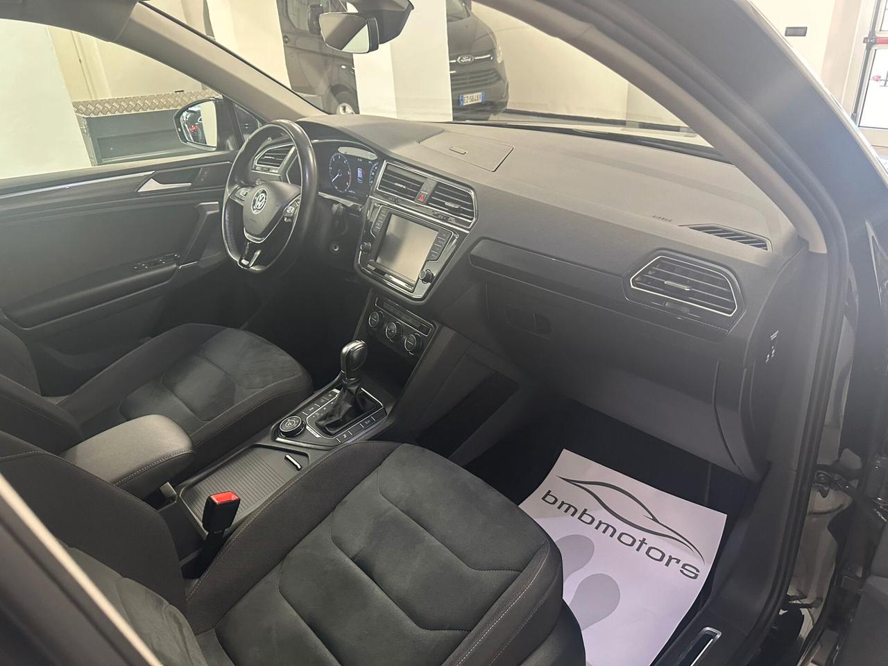 Volkswagen Tiguan 2.0 TDI SCR DSG 4MOTION Business BMT