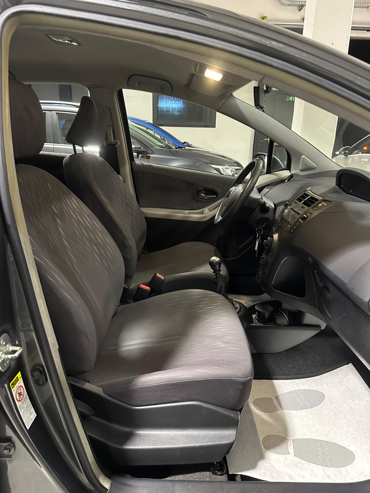 Toyota Yaris 1.3 5 porte Sol