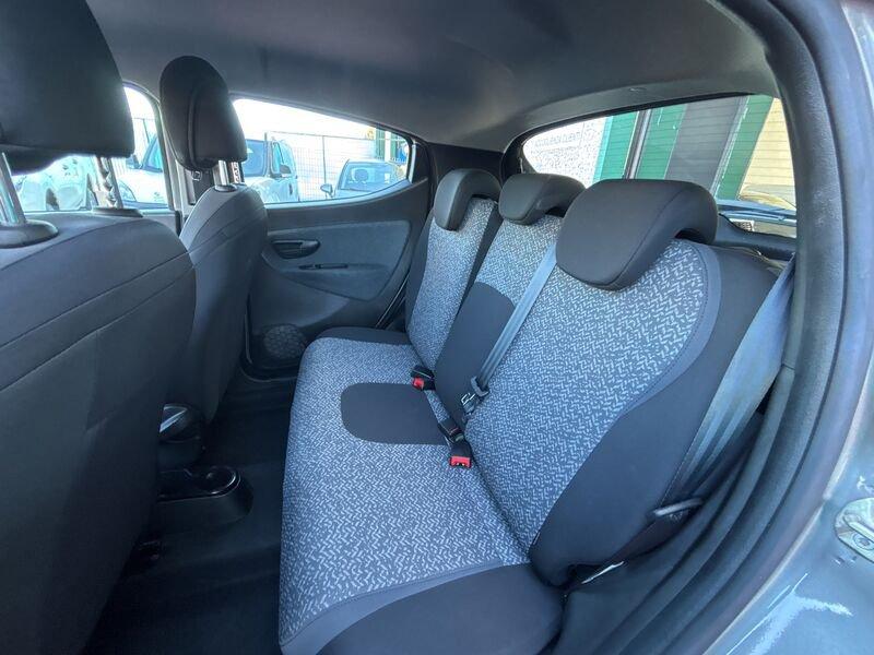 Lancia Ypsilon Ypsilon 1.0 5 porte S&S Hybrid