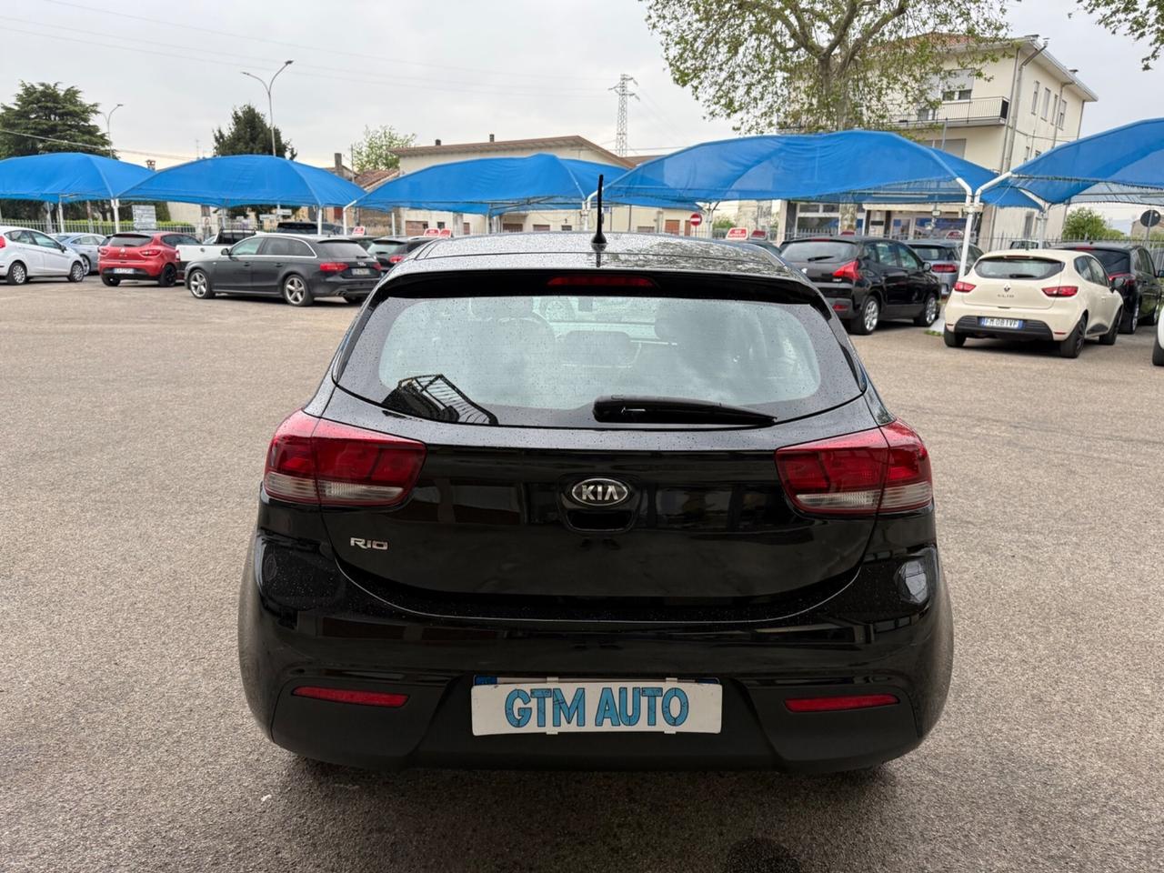 Kia Rio 1.2 Benzina 84CV - Neopatentati