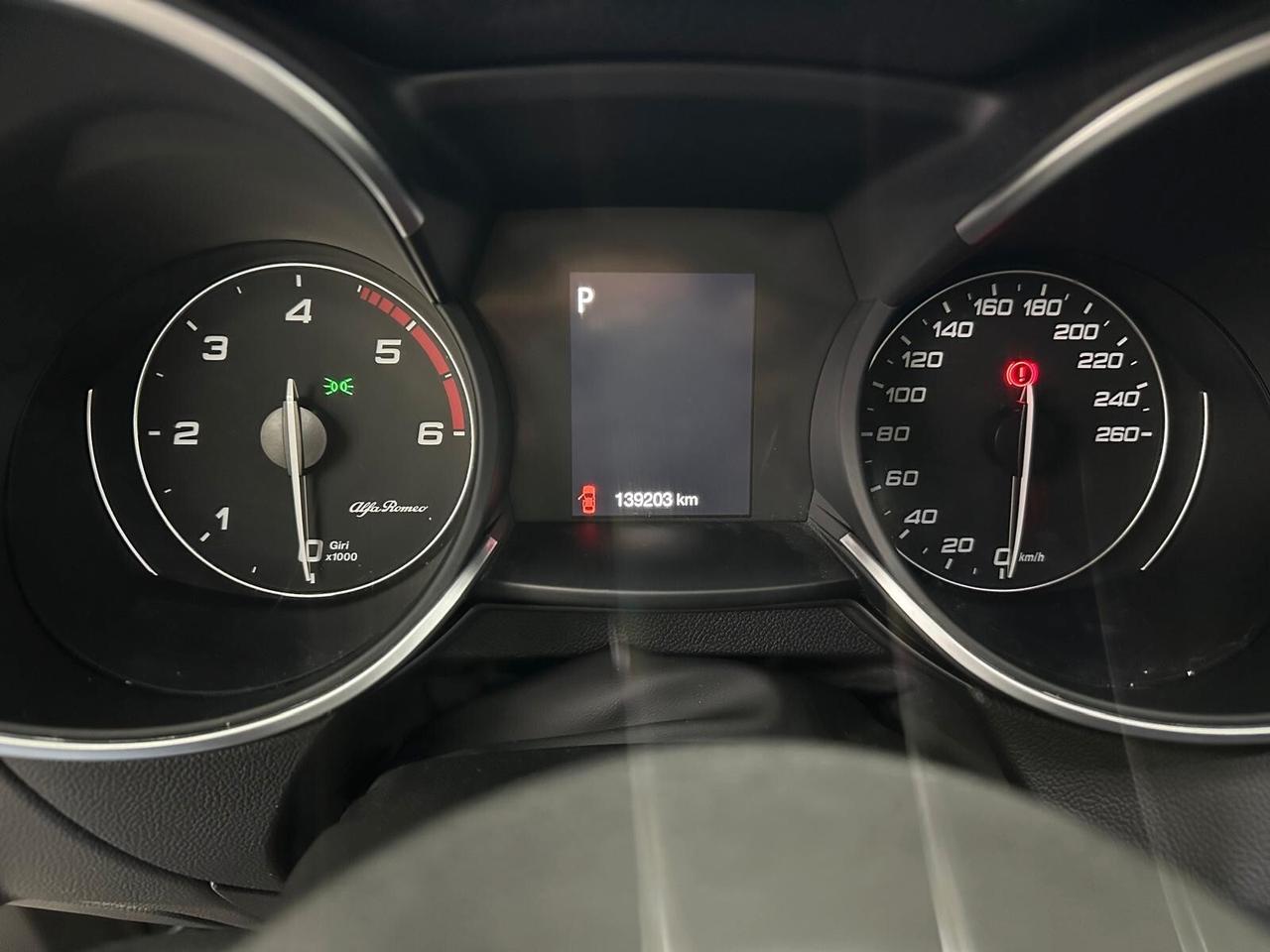 Alfa Romeo Stelvio 2.2 Turbodiesel 210 CV AT8 Q4 Executive