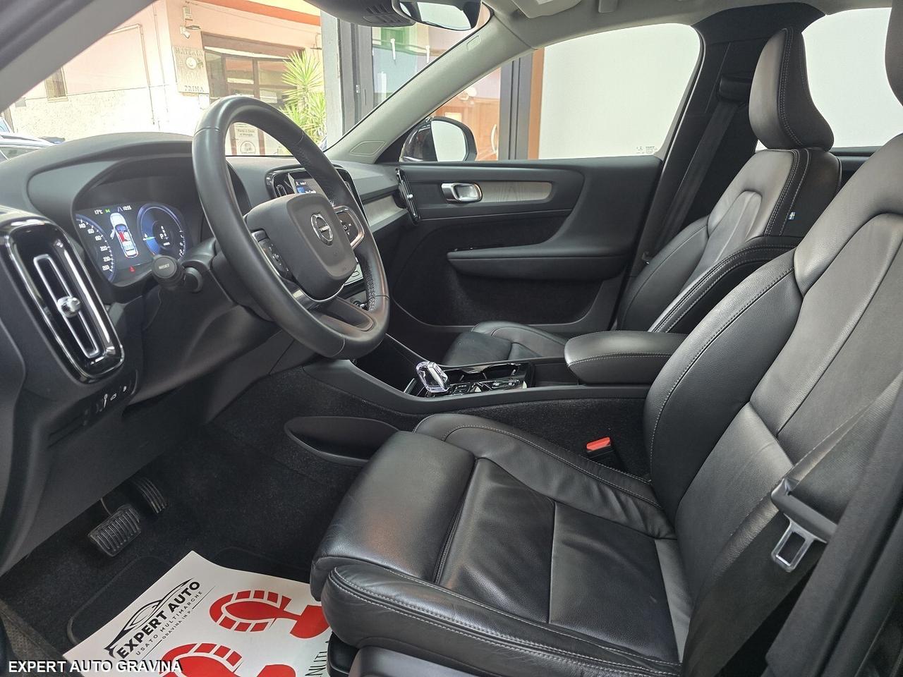 VOLVO XC40 INSCRIPTION PLUG-IN