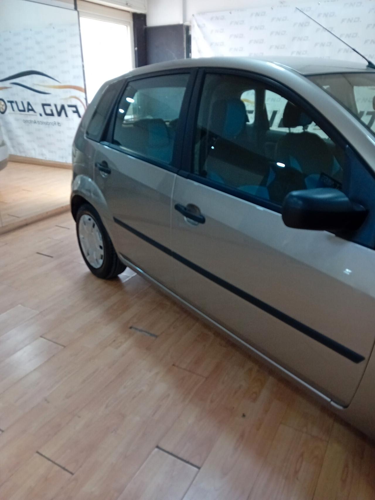Ford Fiesta 1.2 16V 5p. Ghia